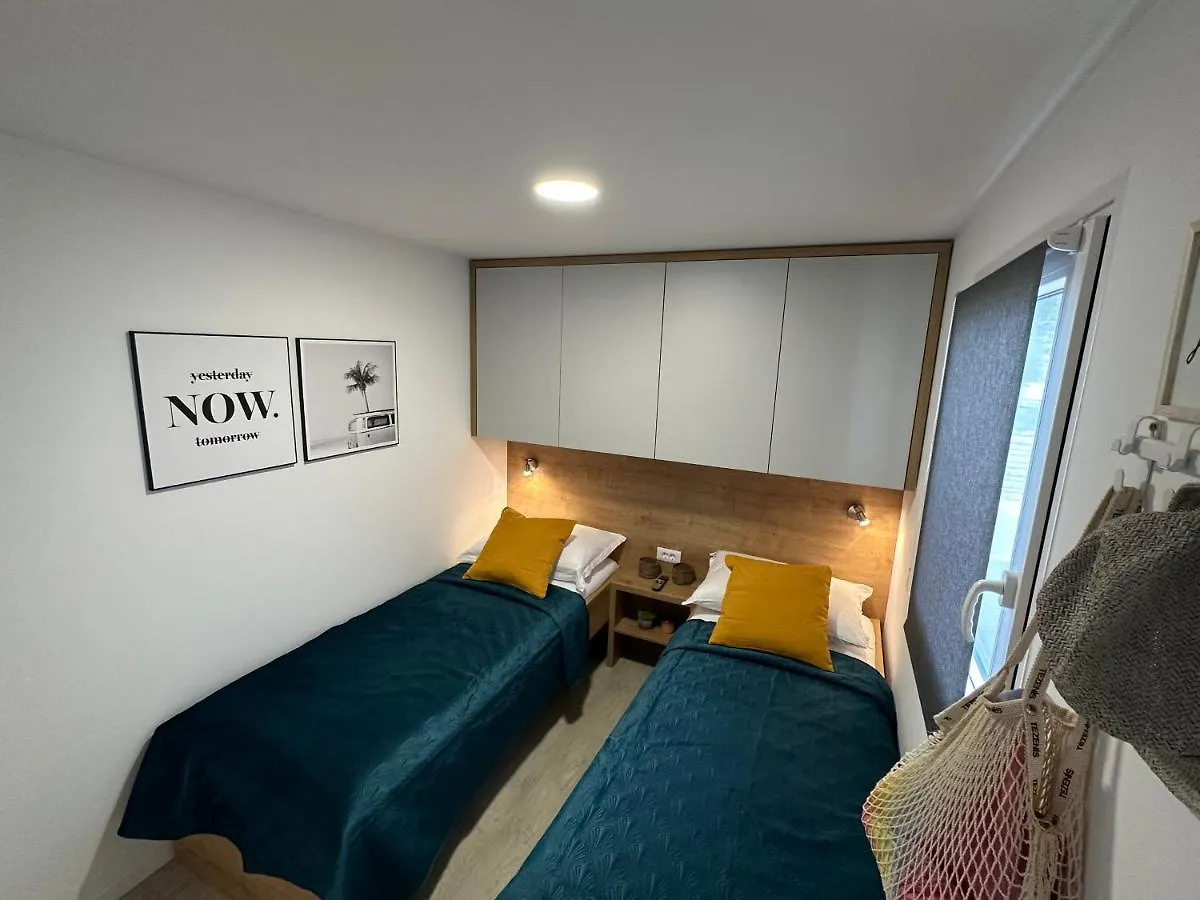 Mobile Home Mare Blu Rovanjska 0*,