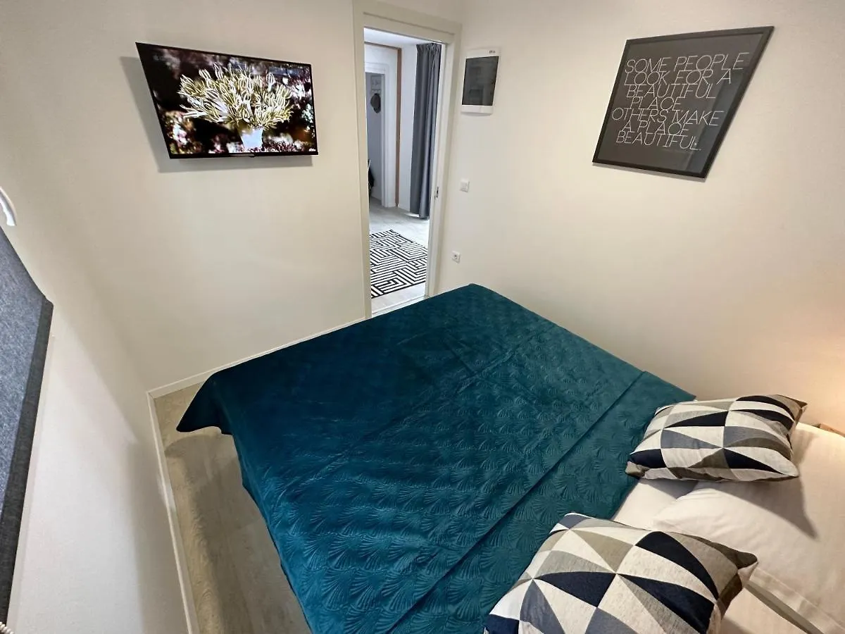 Mobile Home Mare Blu Rovanjska 0*,